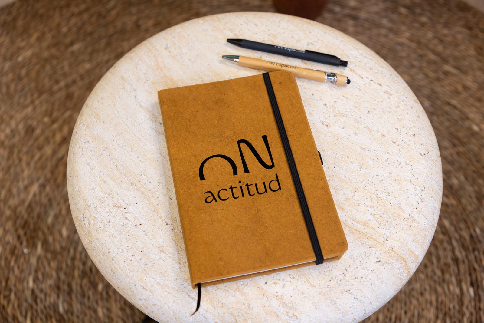Branding Valencia BRD,V Coworking, branding, Packaging, Manual de marca, Brand Universe